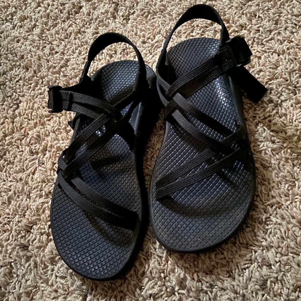 Chaco Sandals Women’s Zx1 classics size 7, wide